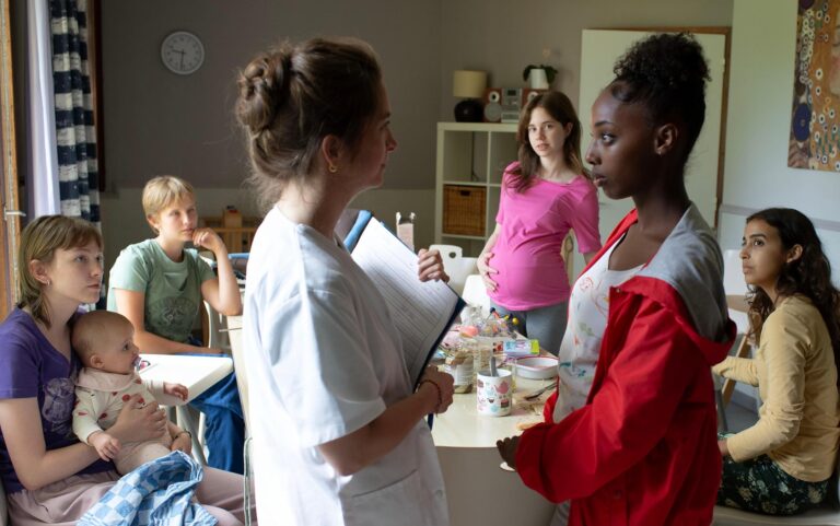 Young Mothers